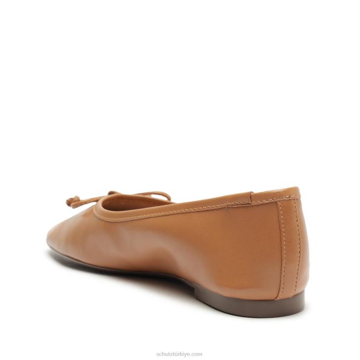 Schutz N42F612arisa rebecca allen deri düz çıplak iii