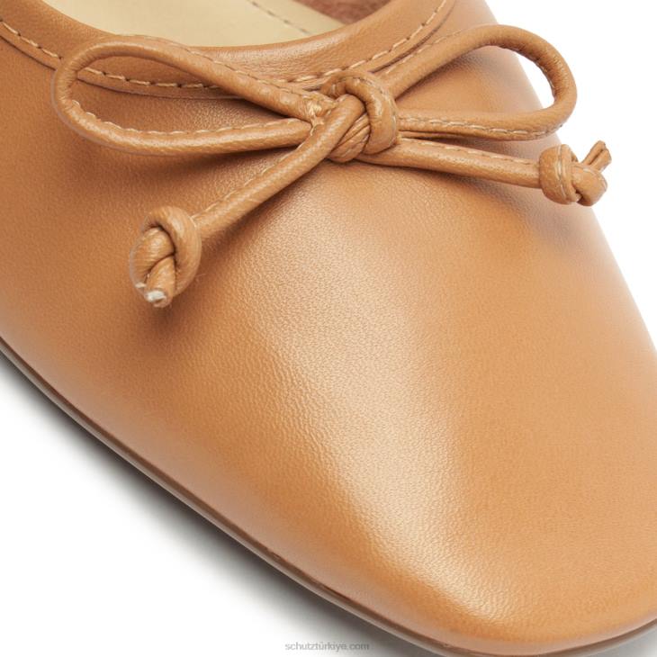 Schutz N42F612arisa rebecca allen deri düz çıplak iii