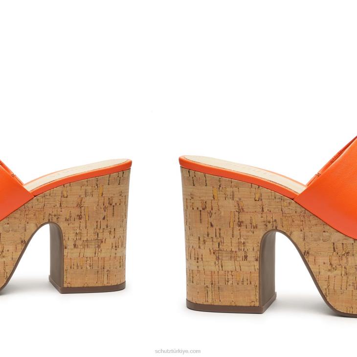 Schutz N42F625dalle kesme Nappa deri sandalet alev turuncu