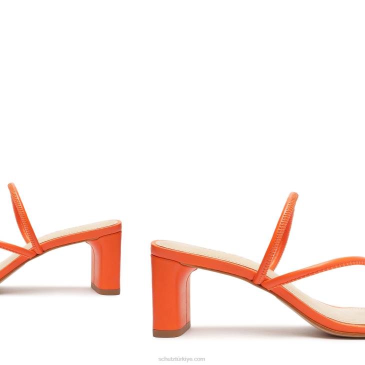 Schutz N42F203chessie orta napa deri sandalet alev turuncu
