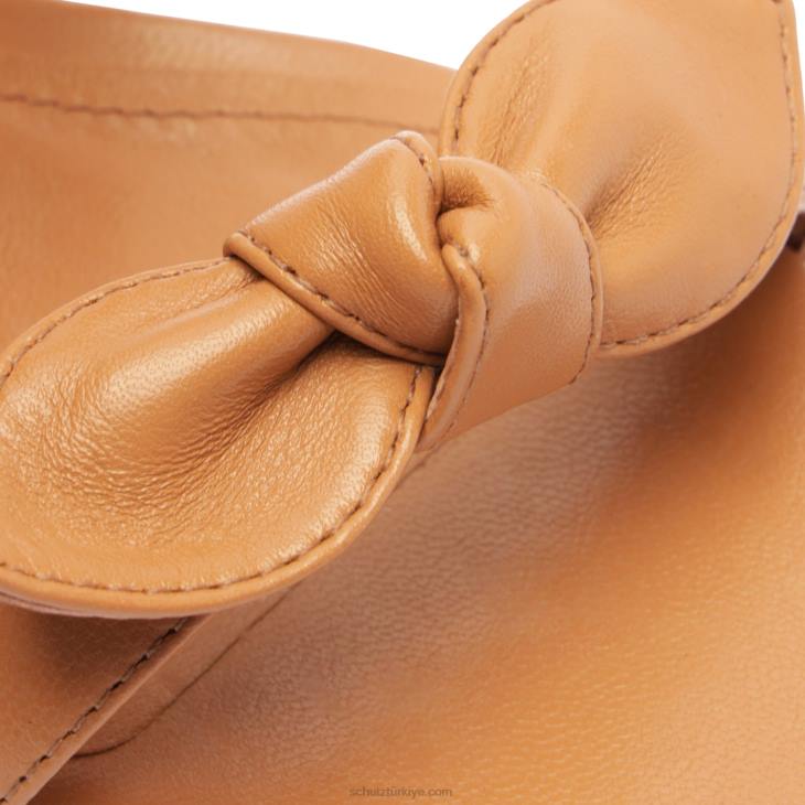 Schutz N42F59alia orta blok napa deri sandalet bal şeftali